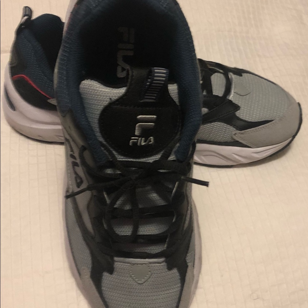 FILA Sneakers